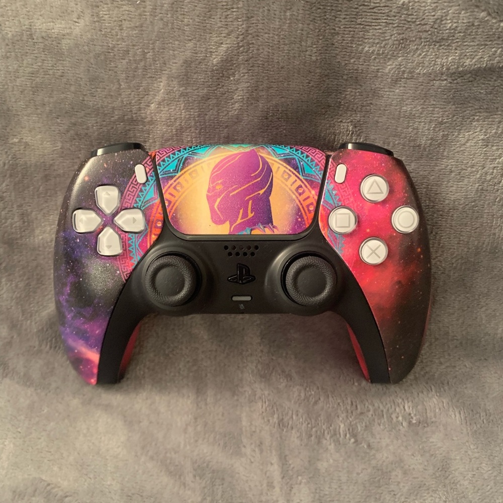 Modded Black Panther Themed PlayStation 5 Controller in Mint Condition